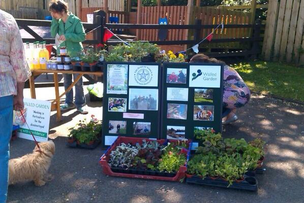 ripwalledgarden's tweet photo. Enjoying a beautiful day at Kirkby Malzeard May fayre! http://t.co/Mq9rfVRa0Q