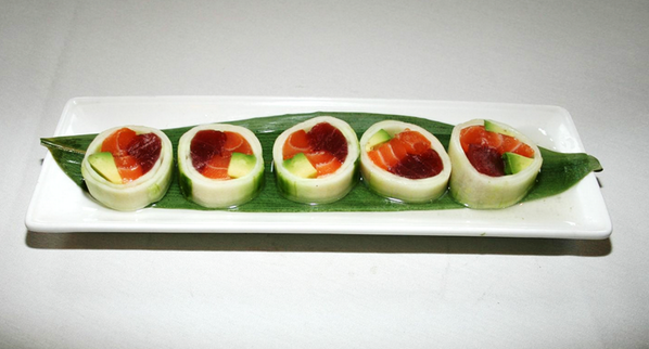 AboveRestaurant's tweet photo. Our #sushi #bar is #open from 11:30 am – 11pm today. Check out all the #tasty options here: http://t.co/1xdBZDuWDP. http://t.co/hhpzm9G2te