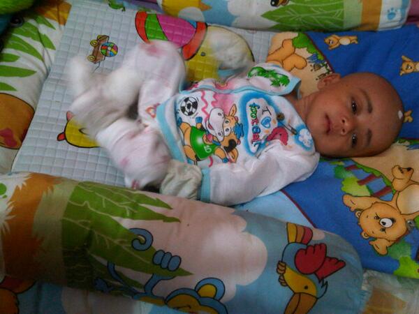 Satnite nya sama my babyboy gilang aja dirumah :* pipih nya lagi kerja :(