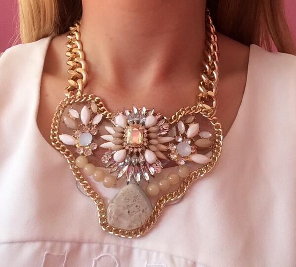 sus_caprichos's tweet photo. Collar 15,00€ http://t.co/lVQr2LB3L2