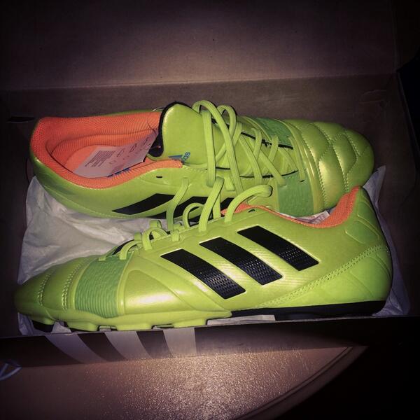 VentasViip's tweet photo. De venta Adidas Nitrocharge 3.0 talla 9.5 nuevos! $85!  http://t.co/8nT9RXQhMs @TripleB_Gye