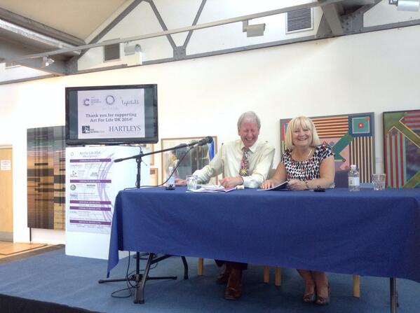 ArtForLifeUK's tweet image. #manythanks to @HartleysAuction for the fantastic job they have done helping us raise money for @CR_UK today!