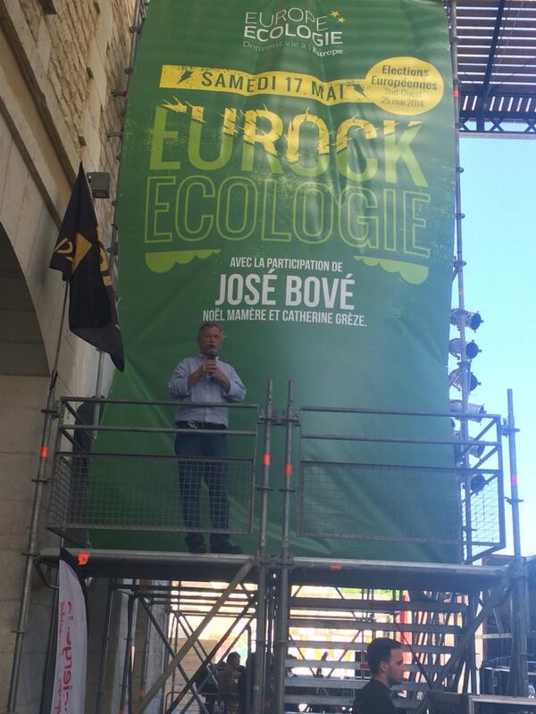 e_Stran's tweet photo. Grace à la désobéissance des faucheurs d'#OGM il n'y a pas d'#OGM en #Europe @josebove #ee2014 #bordeaux http://t.co/OZhbBp0946