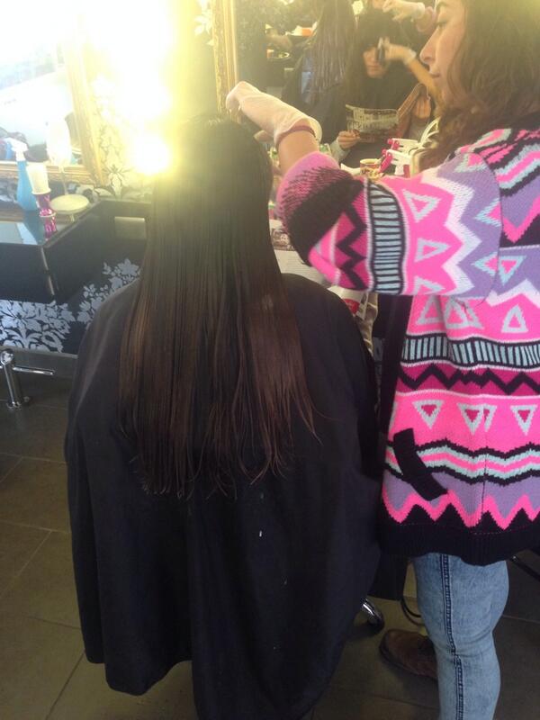 <a href="/NourOsorio/">Nour Chomali Osorio</a> unas de nuestras expertas en alisado @BrasilCacauCh