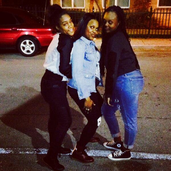 shesloved_'s tweet photo. I ❤ My babiesss , My Thing 1 👯 &amp; My Thing 2 👯 When You See Them Know Thats Me ,  #LoveThemDown  #MyFriends #WeGood http://t.co/KYpvib20je