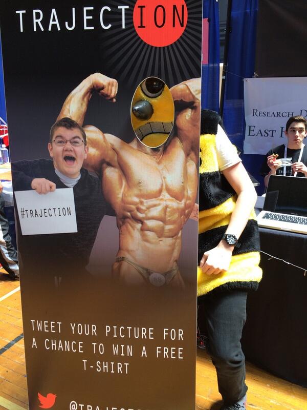 TheHiveRD2's tweet image. #trajection at the expo with buzzy ! #skillsinaction