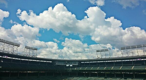 Cubs's tweet image. A beautiful sky for today's #Cubs vs. #Brewers game: