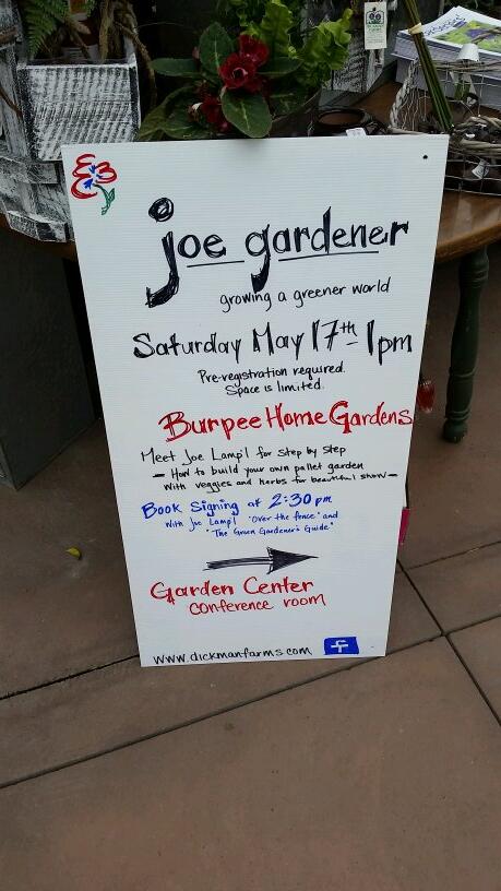 TeroldegoTomato's tweet image. @joegardener is on in 15 minutes! Learn how 2 #gogreen and build a #palletgarden! #creativecontainers #urbangardening