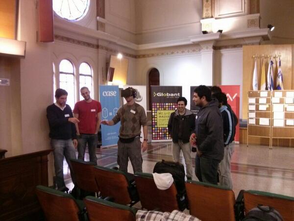 Eaven_uy's tweet image. #openspaceuy el track de #oculusrift  esta divertido