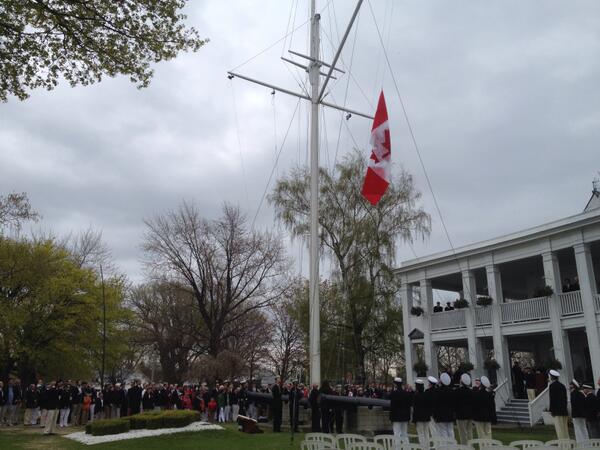 EventsBySarahK's tweet photo. Flags are raised @rcyctoronto &amp; the 2024 sailing season is officially open | #Sailpast starts at 1400! http://t.co/WMph8hs3YA