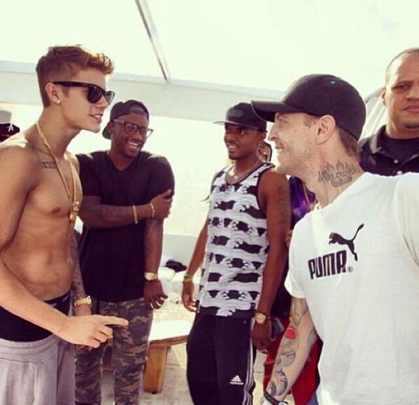 biebs0rgans's tweet image. 1 #rt 1 voto