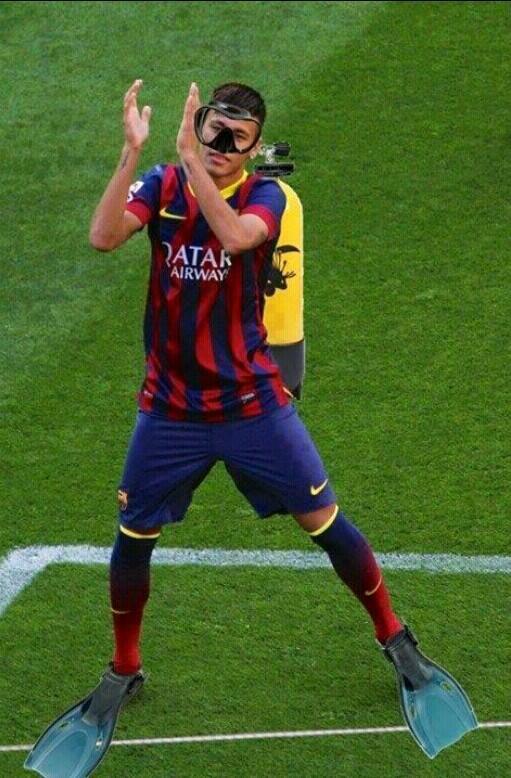 guasch__'s tweet photo. Neymar ha salido al campo preparado para realizar sus piscinazos http://t.co/f1xzPUiyNt