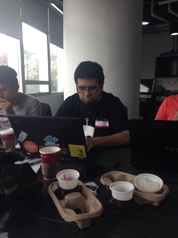 LatamDev_'s tweet image. @woakas del equipo @djangoproject en el #bogodevfc en @WayraCo