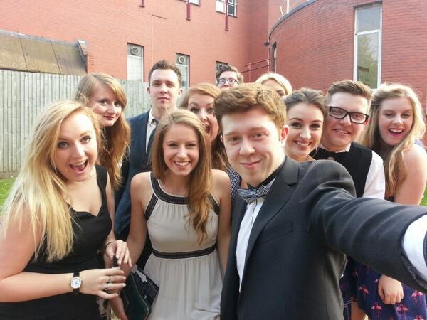 RHOscars's tweet photo. RHOscars selfie! http://t.co/zA8e8Vcp6S