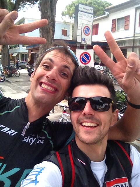 xBASAx's tweet photo. A voi e b&amp;b http://t.co/FdAmbcKXmX