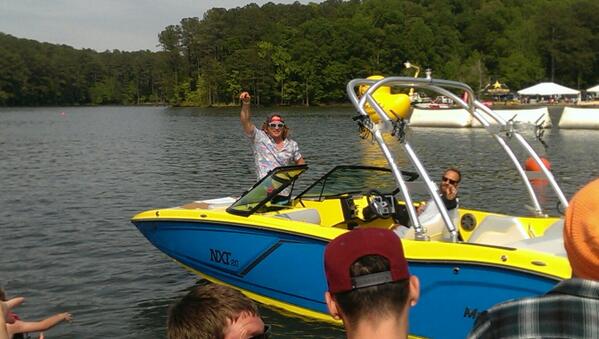 fxdstudios's tweet photo. #pwt2014 rain stopped, parks bonifay came by to say what up... http://t.co/xBRwMfAvIb