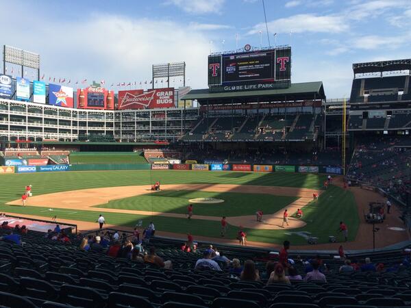 chadwellke's tweet photo. Ready for the @ForeverMY10 ceremony! @Rangers http://t.co/MaOWTVimPK