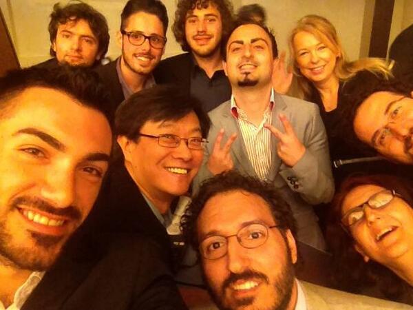faziolu's tweet photo. #Code4Italy selfie di gruppo! http://t.co/KSllBpT1OI