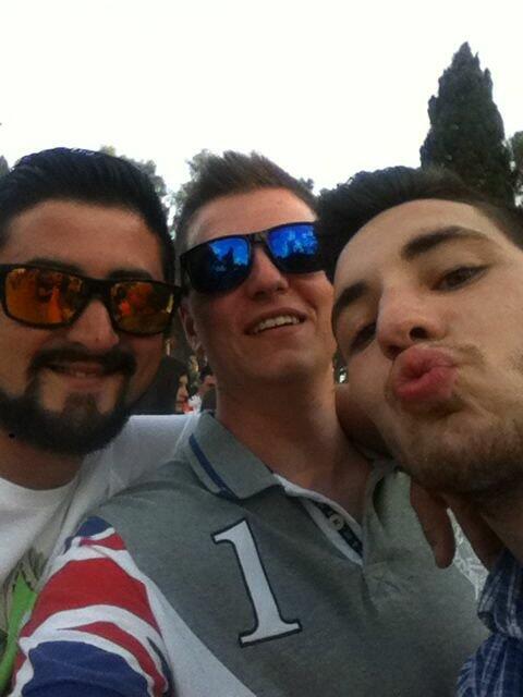 JaviComeron's tweet photo. Por la alcazaba a!!;) @juankiMDZ @franjaleal http://t.co/QWY0MOOz5N