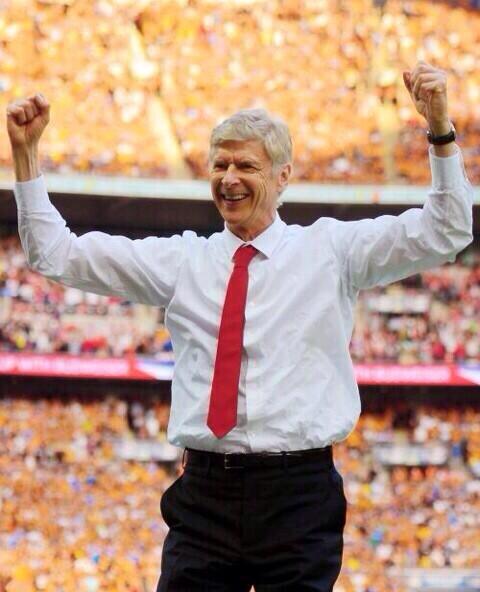 Bn3FXeWIEAANIBT.jpg:large