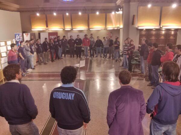 pablolis's tweet image. Cerrando el #openspaceuy #agile compartiendo el conocimiento !