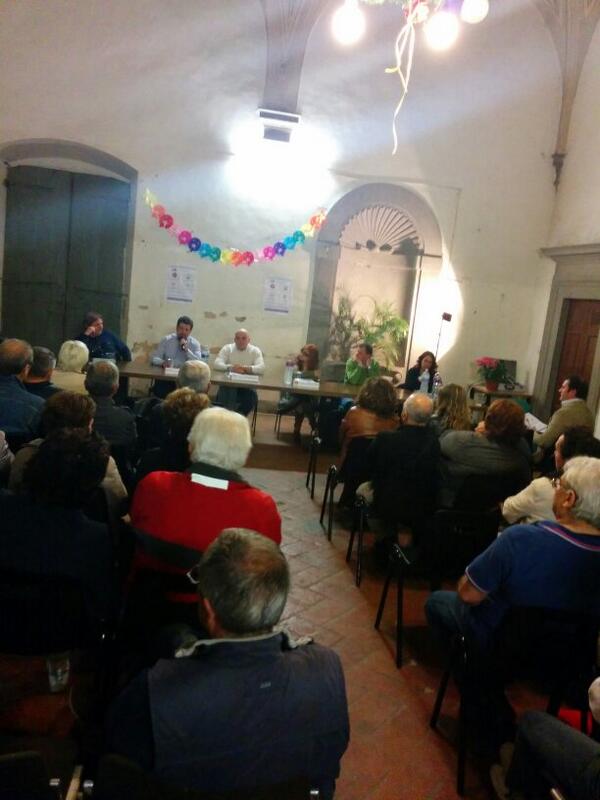 FedericoIgnesti's tweet photo. Confronto tra i quattro candidati a San Piero, Circolo Insieme. Si parte. #IgnestiSindaco http://t.co/LWBJCJ5nc4