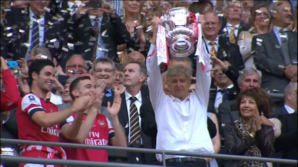 [FA Cup 2013/2014] Finale : Arsenal - Hull City {3-2 ap} - Page 2 Bn3Lw4AIUAAveWP