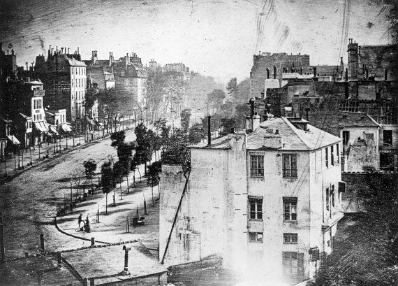 First known photo with people present- avenue in Paris, France c.1838 
etsy.com/listing/169148…