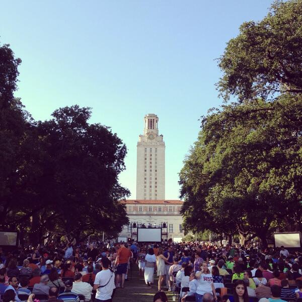 UTAustin2018's tweet image. 4 years from today, #UT18 will gather for Commencement! #UTGrad #HornsUp #LonghornStateOfMind