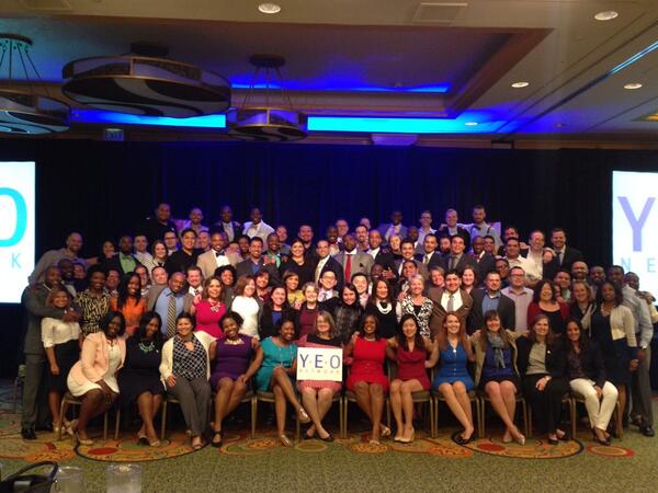 YEOnetwork's tweet image. Now that’s one group photo full of #YEOmentum!