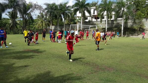 Gringofc10's tweet photo. Parte de entrenamiento de hoy http://t.co/cq9ncaqfJk