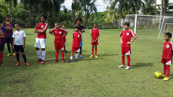 Gringofc10's tweet photo. Parte del entrenamiento de hoy http://t.co/zmftGMXhxa
