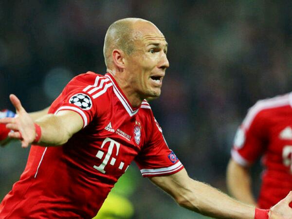 DevilsMancunian's tweet photo. Louis Van Gaal Desak Manchester United Siapkan Robben. http://t.co/diMUkHpl3X