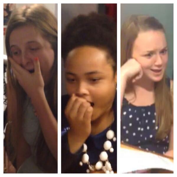 BrianArroyo97's tweet image. Reactions to seeing the #pinksock cartoon. 😂😂😂