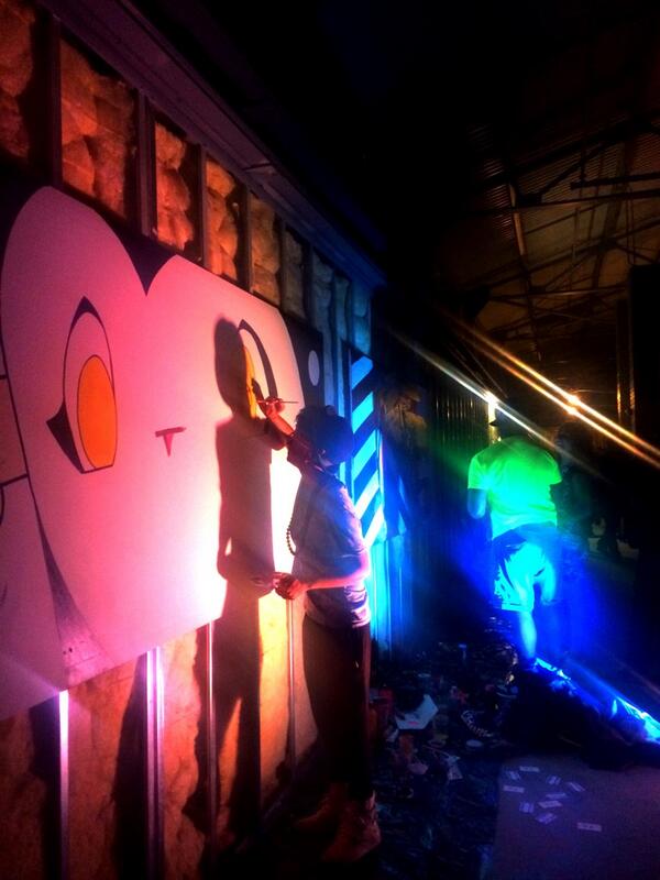 howsarahseesit's tweet photo. Live #art by @NoKingsDC at #ChallengeFestival after party at @ideaspaceDC. @1776dc http://t.co/MUT1guS3gv