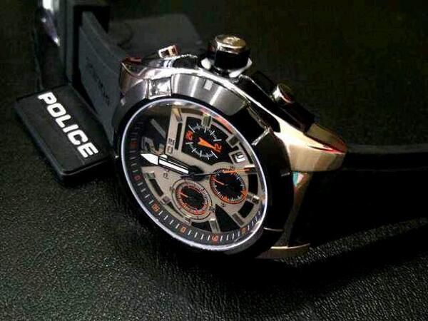 Swissia's tweet photo. POLICE Original Watch! PM for price&amp;amp;details (add my pin 237F44CD for more items) #brandedwatches #original http://t.co/KQo6gRdjaS