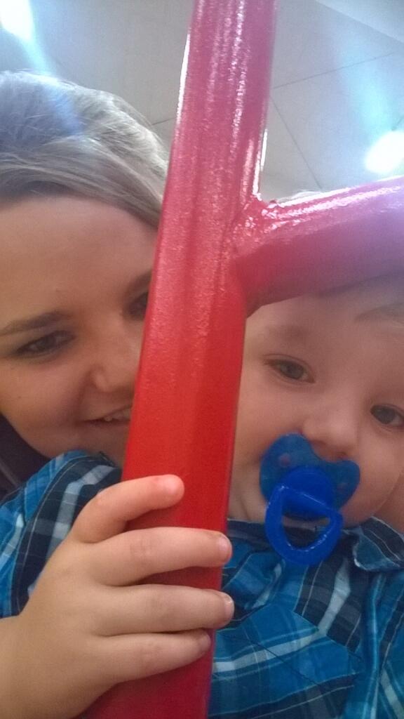 KrissyShrum's tweet photo. @trevorshrum @AshleyKeck2 @tammymlewis3 #ash'sgraduation http://t.co/zLjv33b1D2