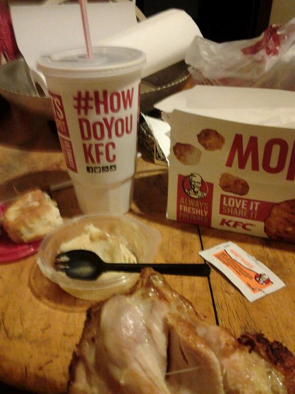therealmcclainp's tweet photo. #HowDoYouKFC  http://t.co/MUZN9wYTg4