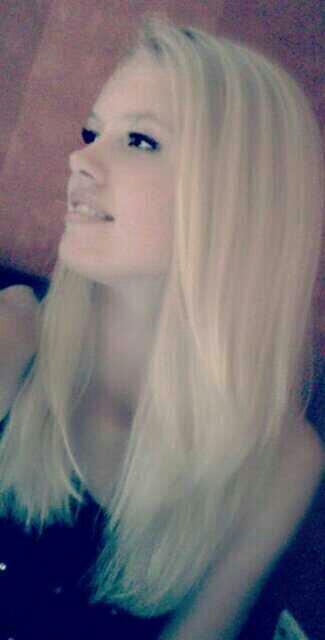 _BeautyyOrNot's tweet image. [ @Isabella_MinajX ] #BeautyOrNot