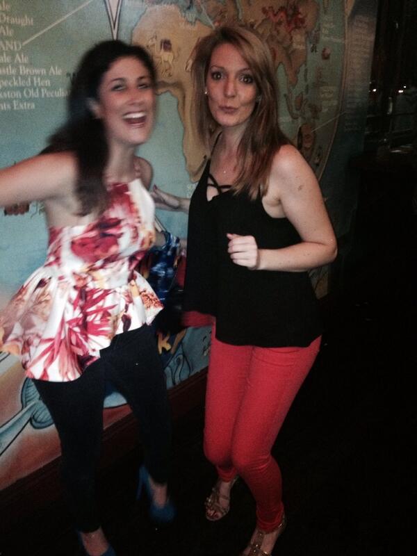 Julz20_88's tweet photo. #dancingqueens #perth #thepaddo http://t.co/276LQSPm6q