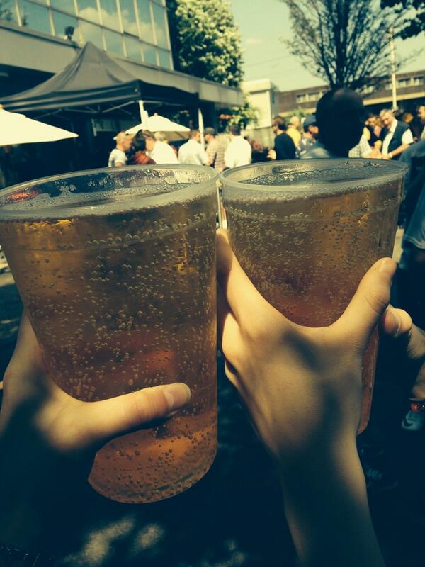 LauraBaker93's tweet image. WEBMLEEEEY ⚽️ #2pints #yellows @FaithHewitt1994 @laura_bright @Nicolaaa_1x @VerityCrook