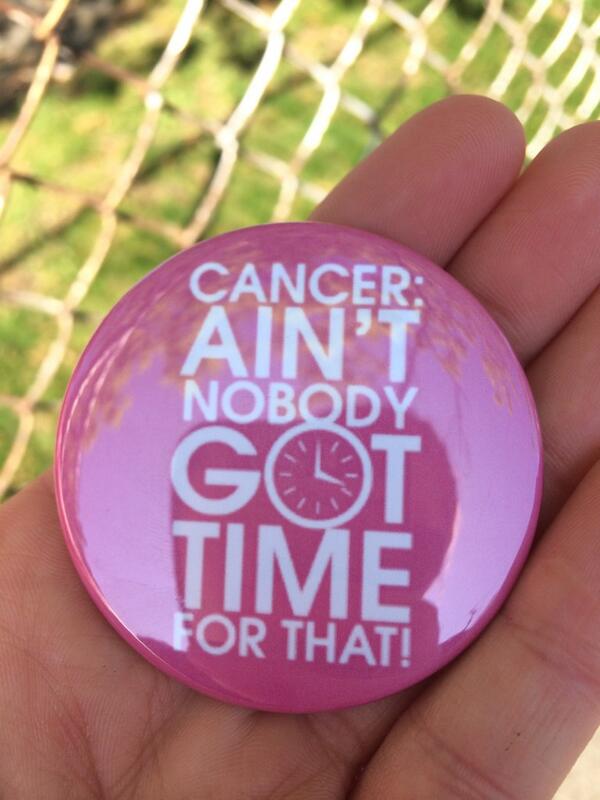Save2ndBaseBos's tweet image. Mile 31! Quick stop for pins!! #avonwalkBO #s2b