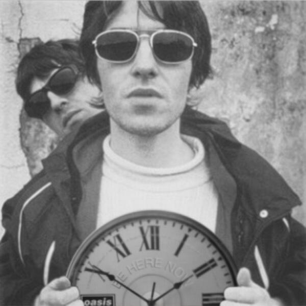 RecordsTicking's tweet photo. Gallagher Brothers with one of our clocks... #oasis #liamgallagher #noelgallagher #beherenow @liamgallagher http://t.co/OBnQ0oE4Wa