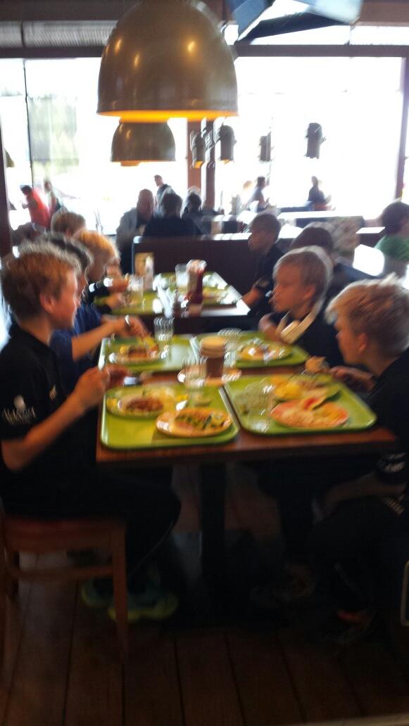 IfkMB17 tweet picture
