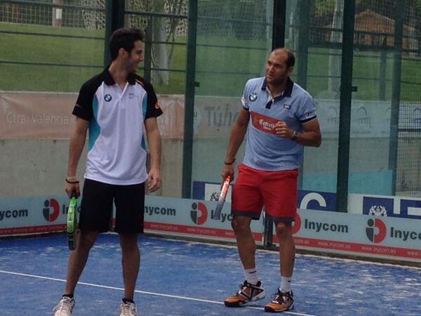 NachoAlma's tweet photo. No todos los dias se puede jugar y sobre todo aprender de un grande del padel como @Sebanerone. GRACIAS http://t.co/miosbIMmq7