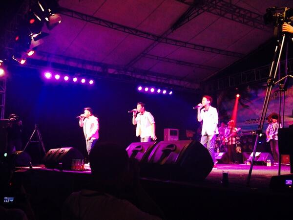 ComateID6's tweet photo. "@dinidinda: Now , @CJRisCJR is on the stage! http://t.co/xqb9QWMOg0"