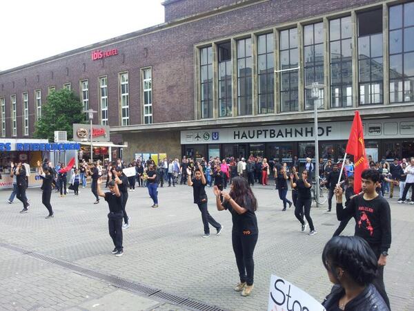 TYOGermany's tweet photo. #Mullivaikkal Remembrance Flashmob in Düsseldorf, Germany #genocide http://t.co/vHNEymitzw