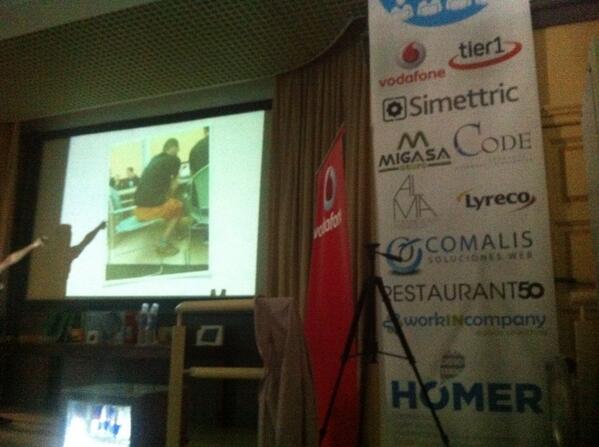 teresuarezm's tweet photo. Geniales las presentaciones de #Hack4MedAND y los consejos de ergonomía en la recta final http://t.co/tGVf9vR5wS