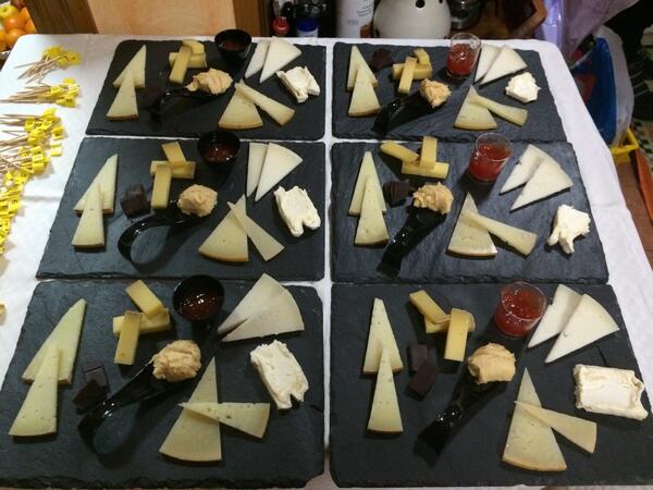 martamedran's tweet image. Pastas blandas, pastas cocidas, curados, azules y Urbies #cheese #asturias #urbies