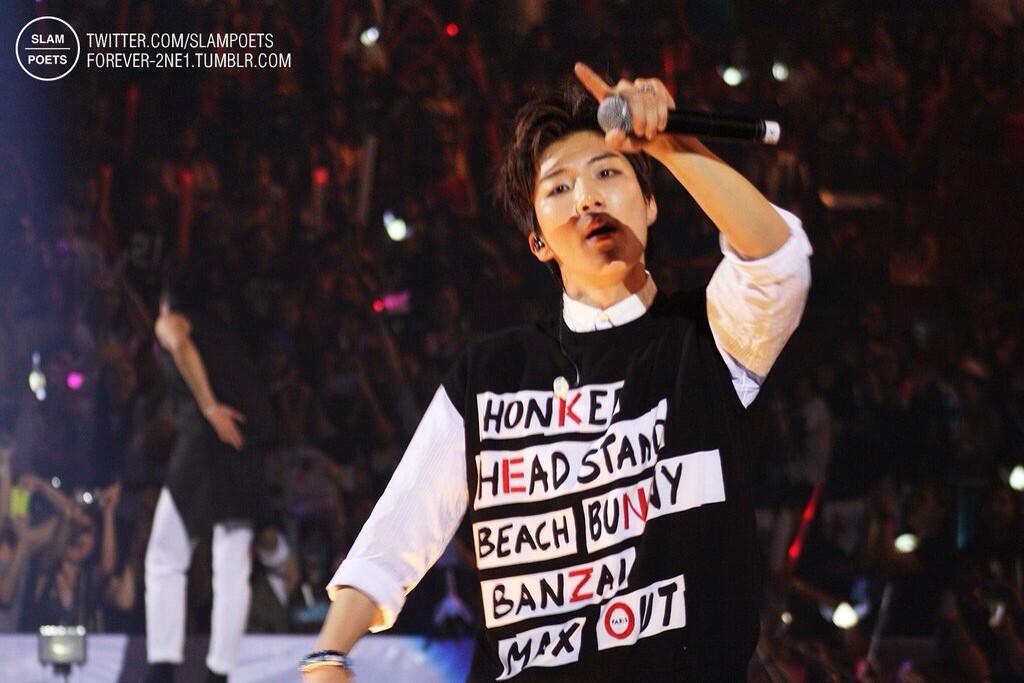 Bn6y-sUIcAAoDL5.jpg:large